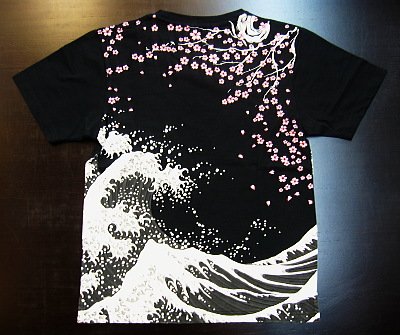 和柄Tシャツ 荒波に桜